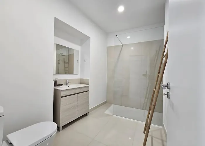 Caminho Da Achada By Rentallido