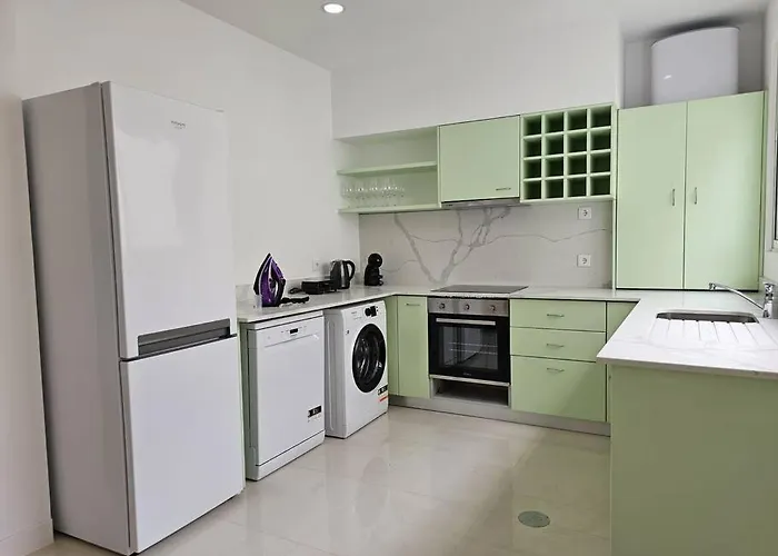 Caminho Da Achada By Rentallido * פונשל